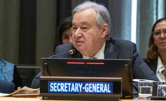 Генеральный секретарь ООН Антониу Гутерриш выступает перед представительницами гражданского общества в рамках 70-й сессии Комиссии по положению женщин.